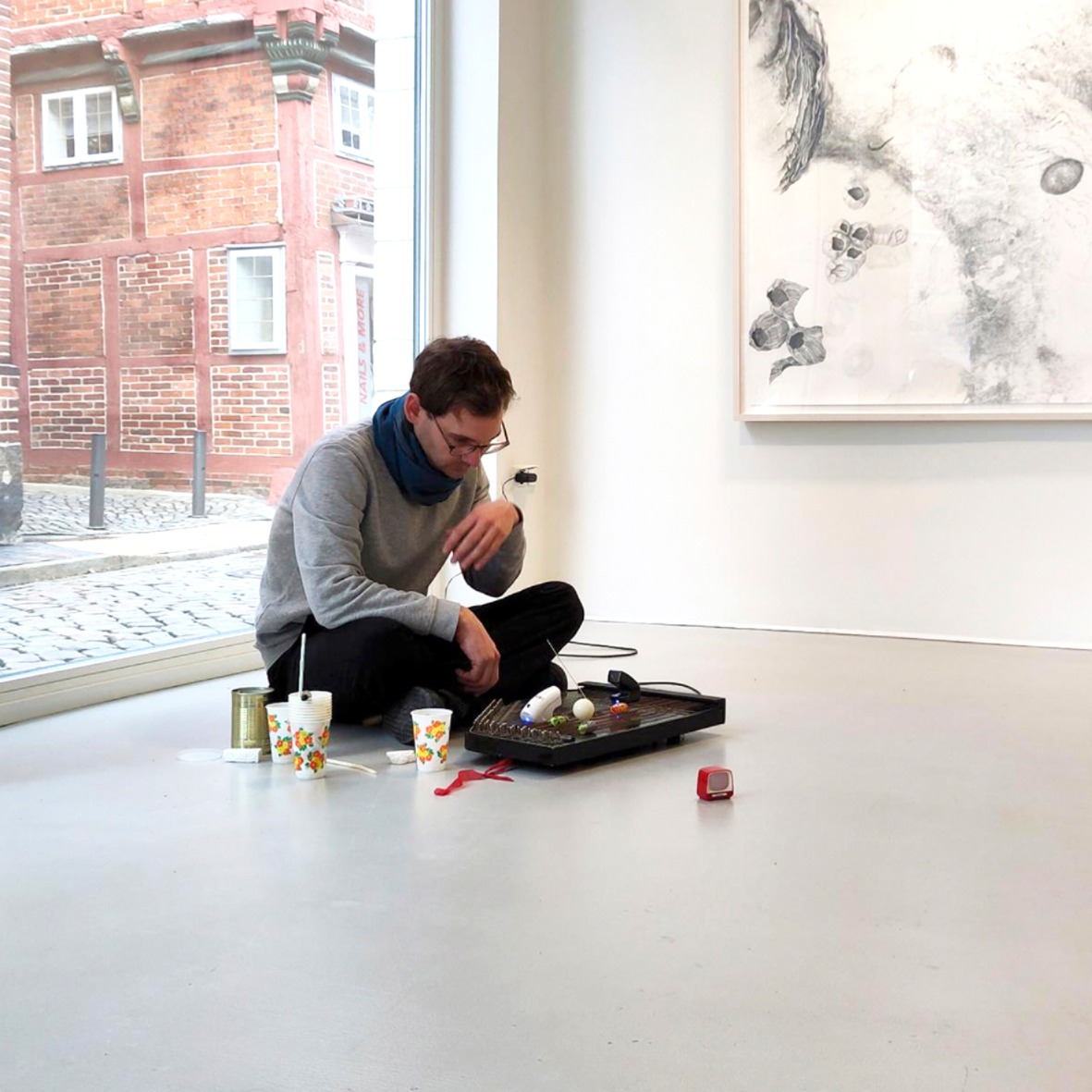 Felix Mayer – untitled (three dots and a dash)